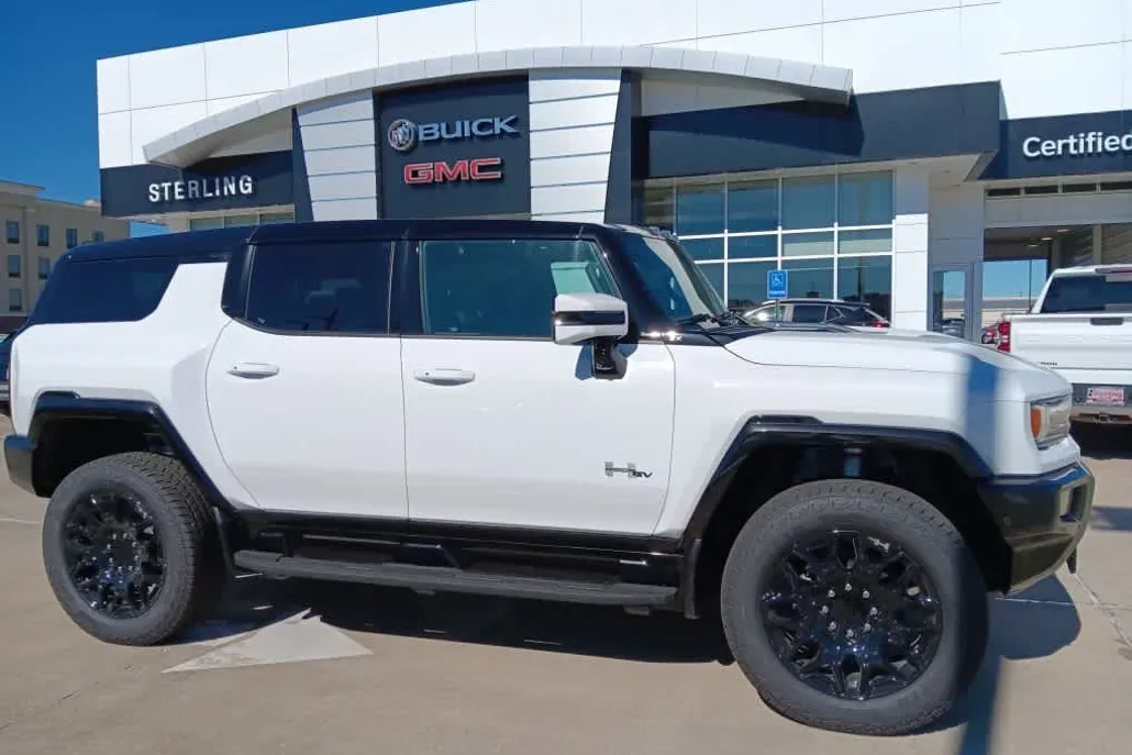 2025 Gmc Hummer EV photo 1