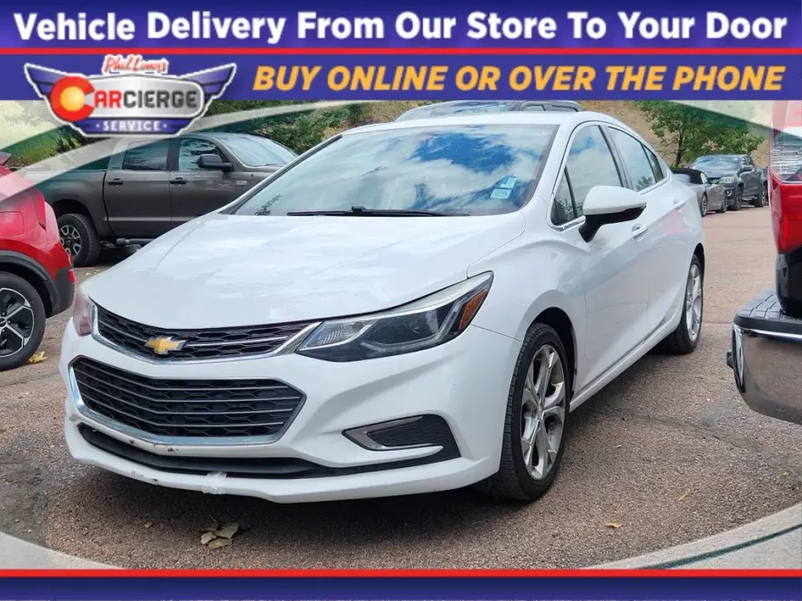 2017 Chevrolet Cruze Premier photo 1