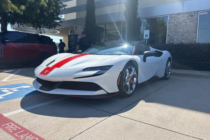2021 Ferrari SF90 Stradale photo 1