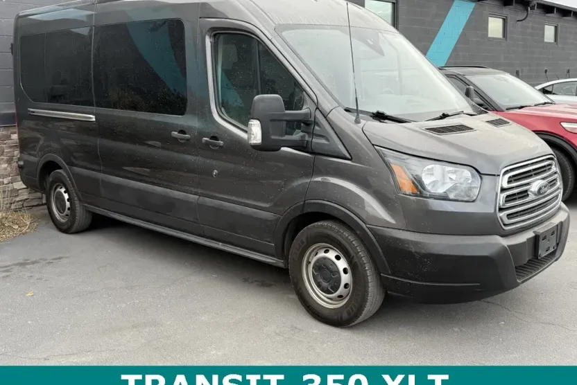 2019 Ford Transit photo 1
