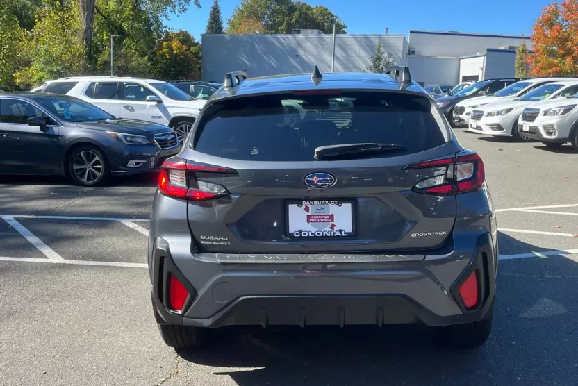 2024 Subaru Crosstrek Premium photo 1