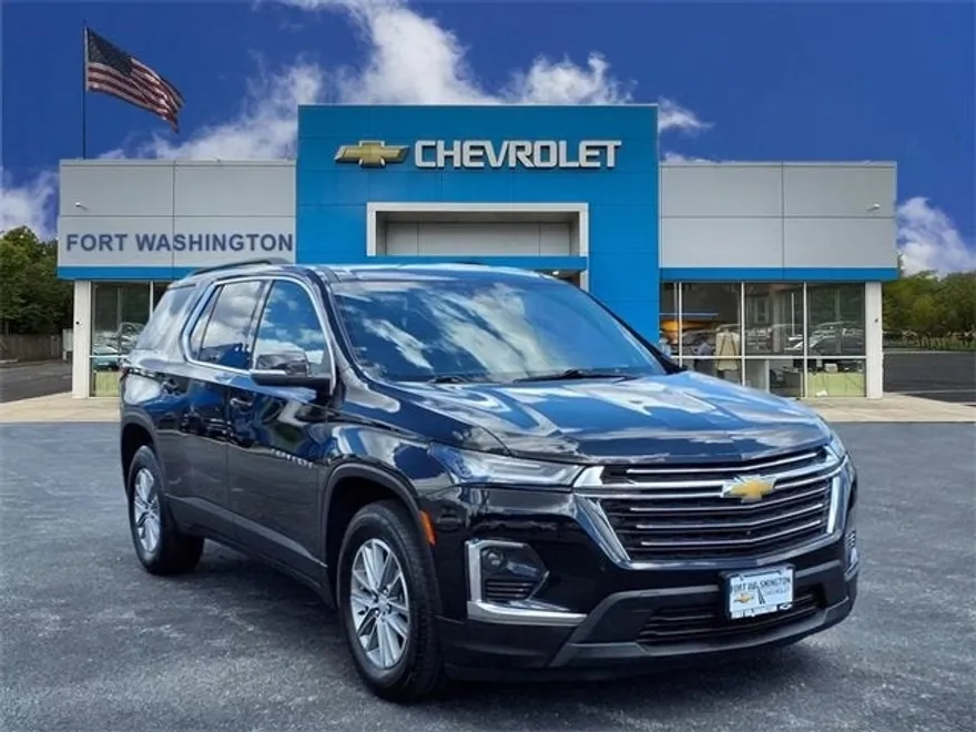 2023 Chevrolet Traverse Cloth photo 1