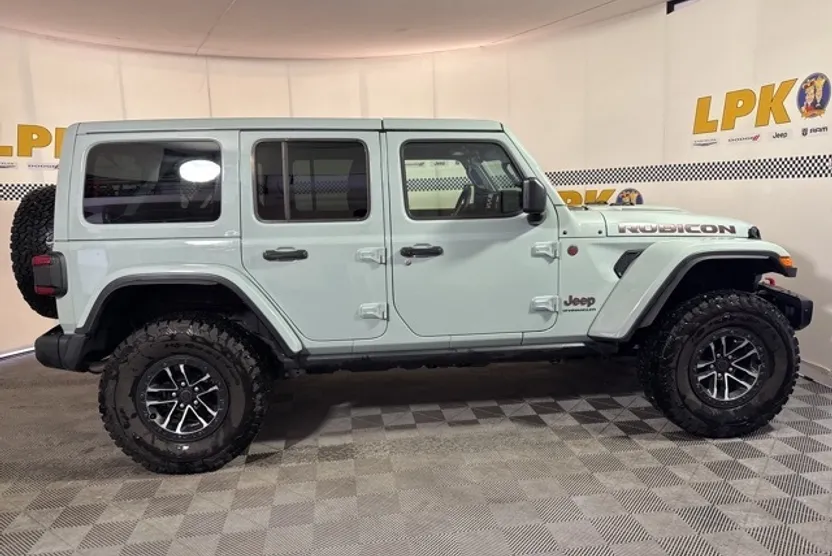 2024 Jeep Wrangler Rubicon X photo 1