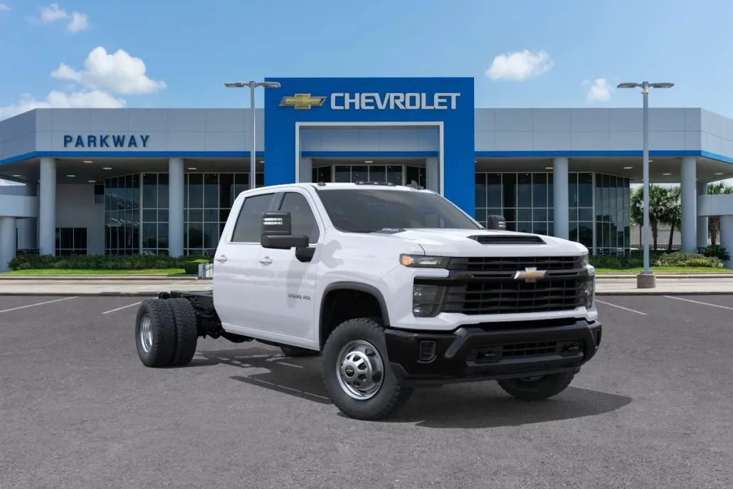 2025 Chevrolet Silverado 3500HD Work Truck photo 1