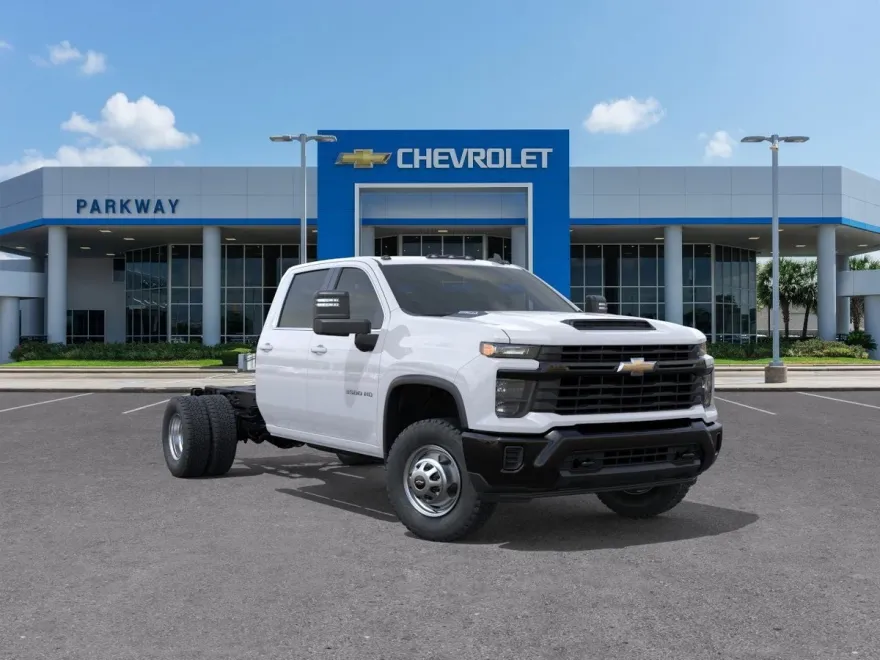 2025 Chevrolet Silverado 3500HD Work Truck photo 1