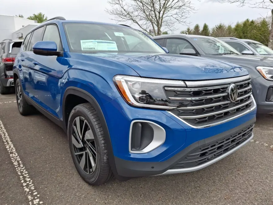 2025 Volkswagen Atlas SE Technology photo 1