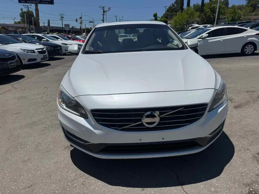 2015 Volvo S60 T5 Drive-E Premier photo 1