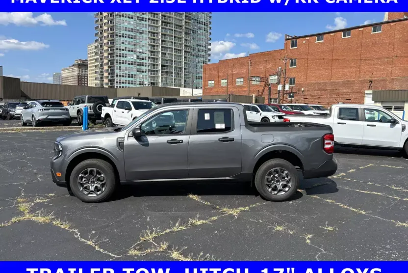 2025 Ford Maverick XLT photo 1