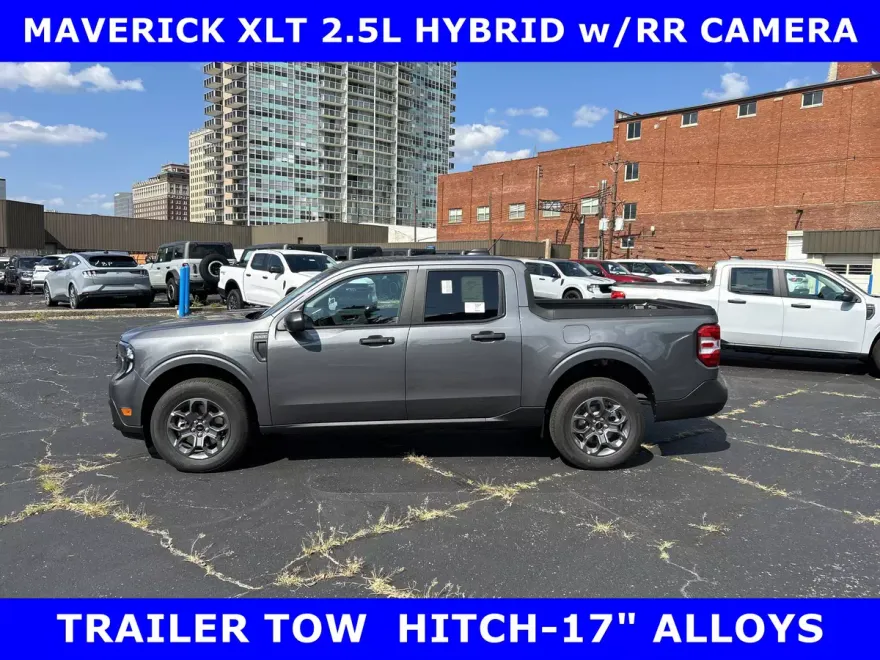 2025 Ford Maverick XLT photo 1