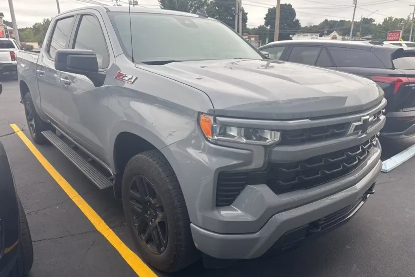 2024 Chevrolet Silverado 1500 RST photo 1