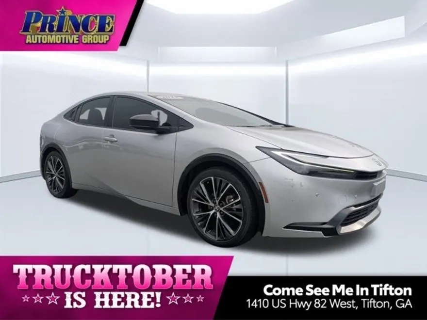 2023 Toyota Prius XLE photo 1