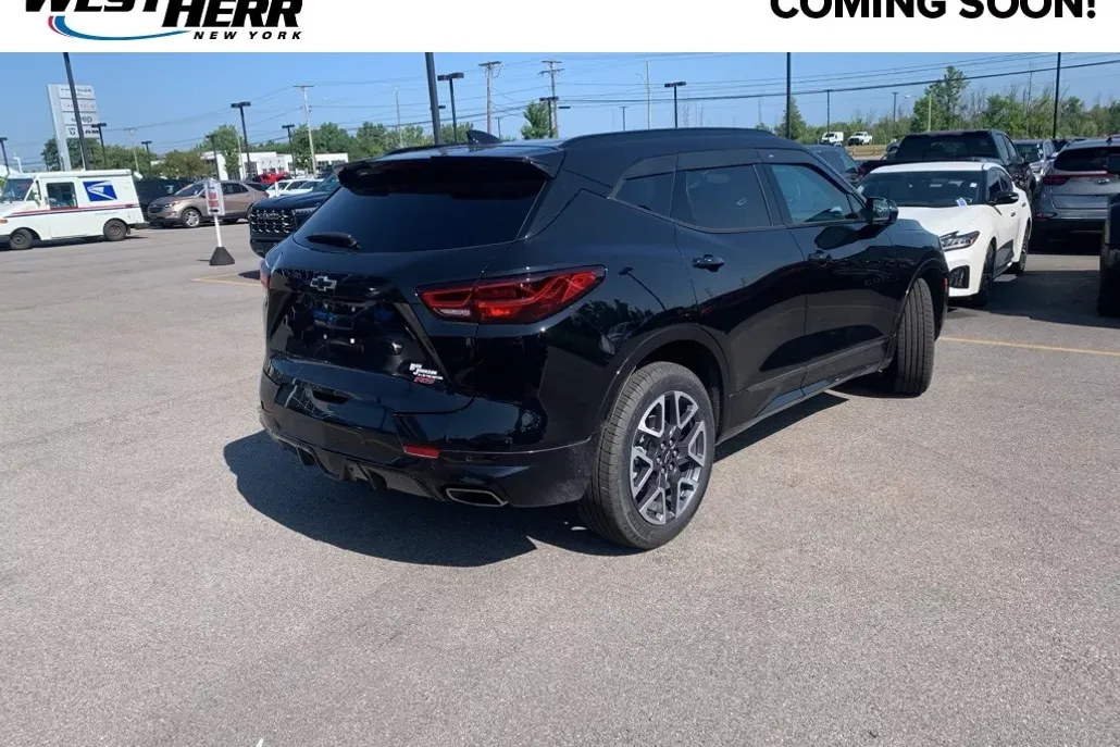 2024 Chevrolet Blazer RS photo 1