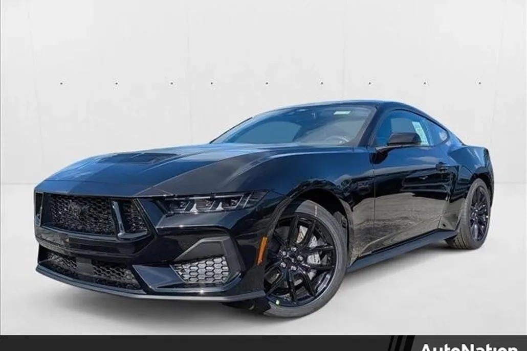2025 Ford Mustang GT photo 1