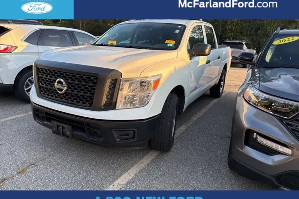 2017 Nissan Titan S photo 1