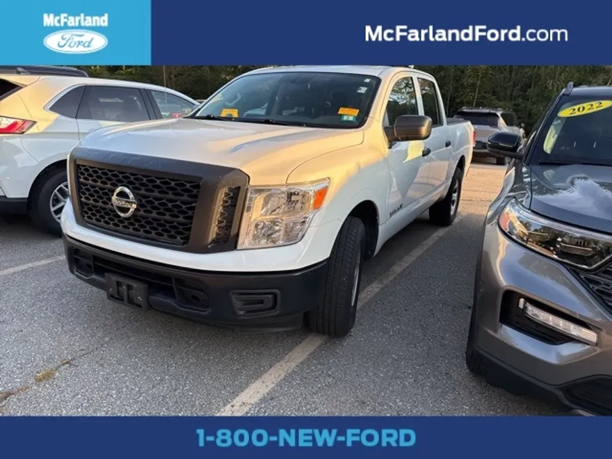 2017 Nissan Titan S photo 1