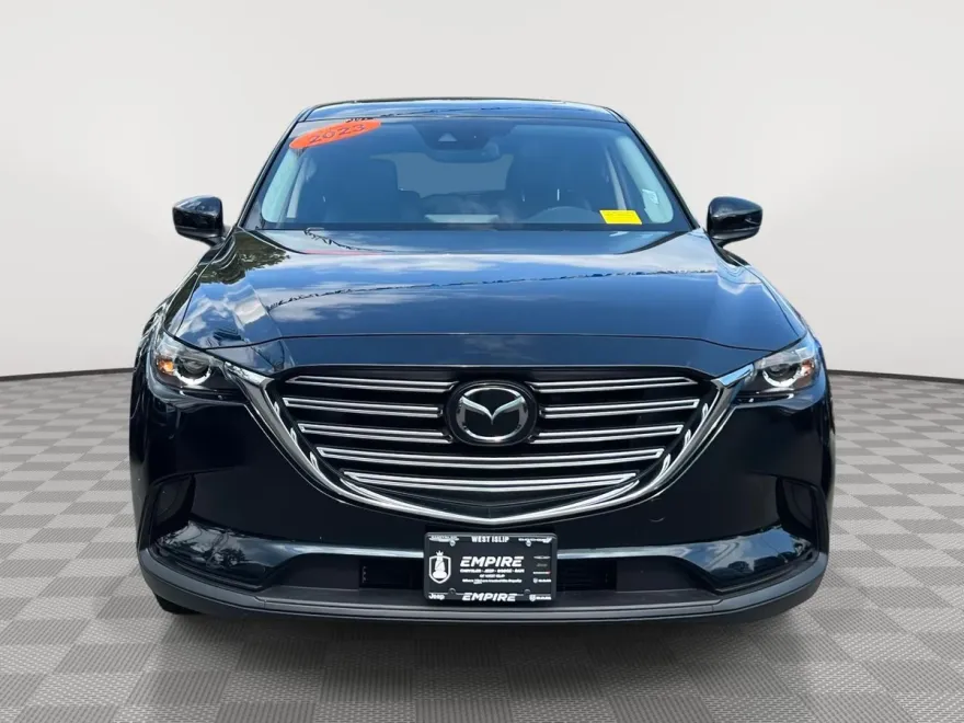 2023 Mazda CX-9 Touring photo 1