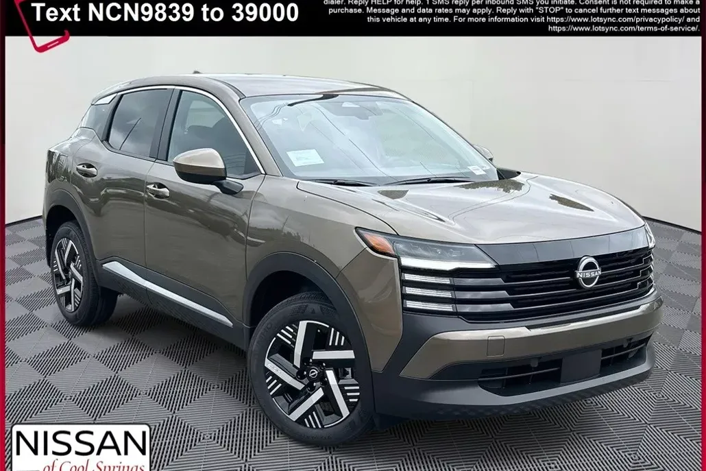 2025 Nissan Kicks SV photo 1