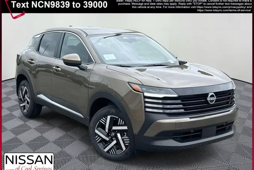 2025 Nissan Kicks SV photo 1