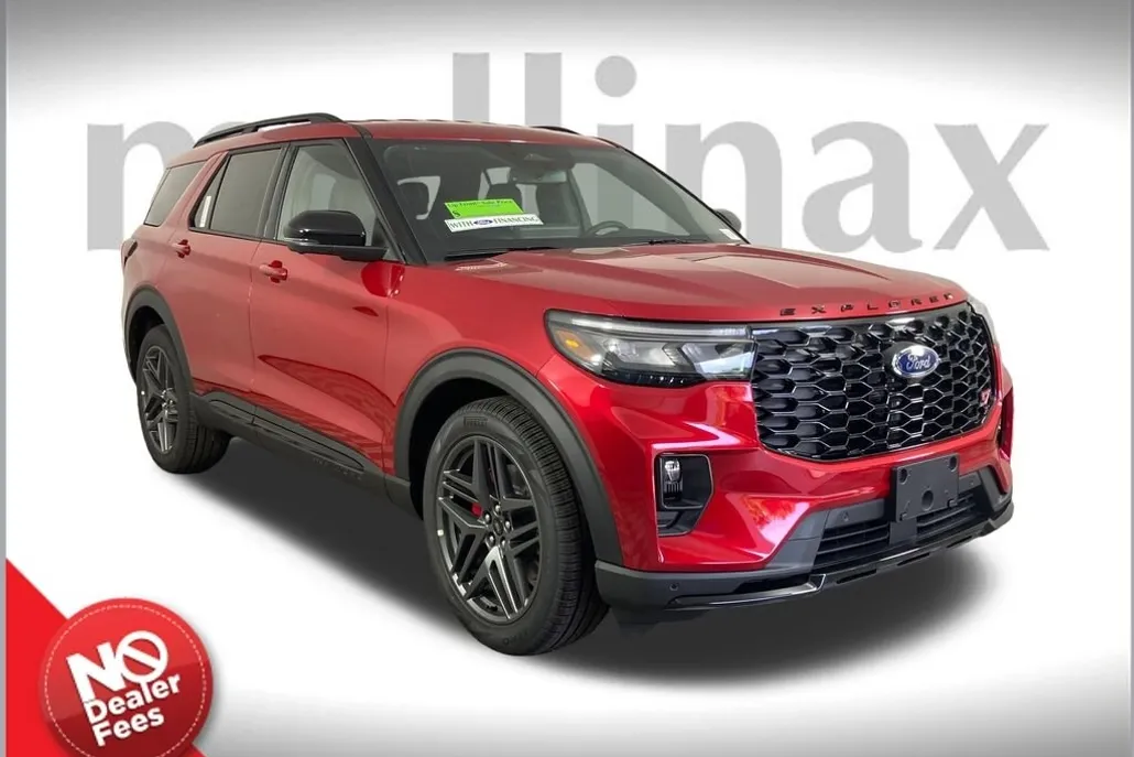 2025 Ford Explorer ST photo 1