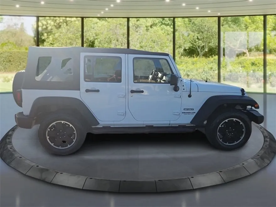 2015 Jeep Wrangler Unlimited Sport photo 1