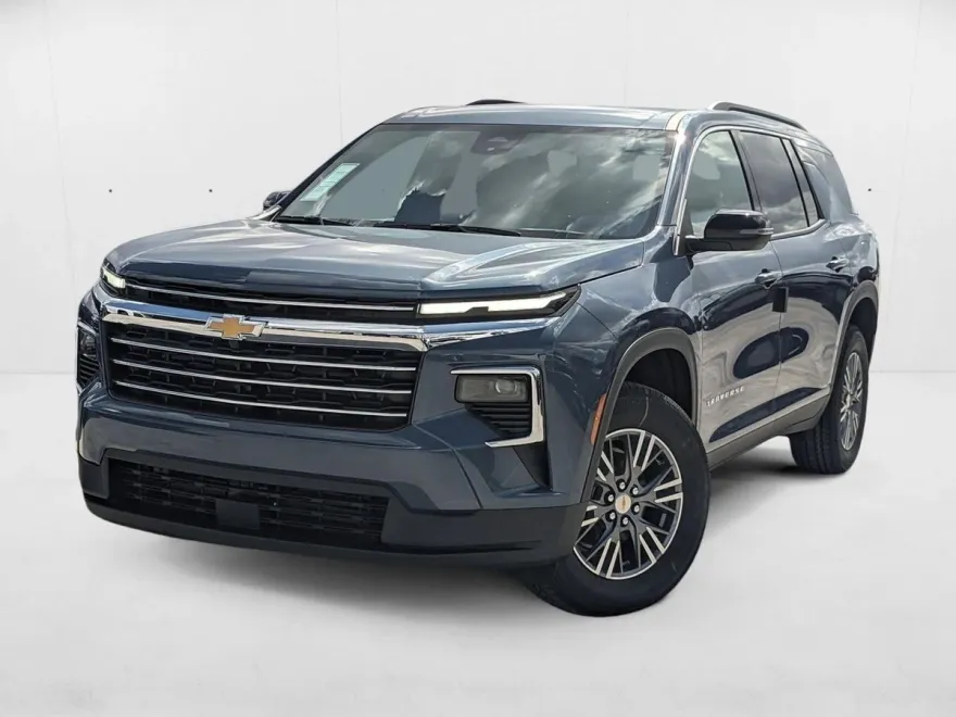 2025 Chevrolet Traverse photo 1