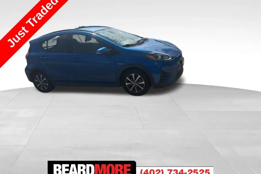 2019 Toyota Prius C L photo 1