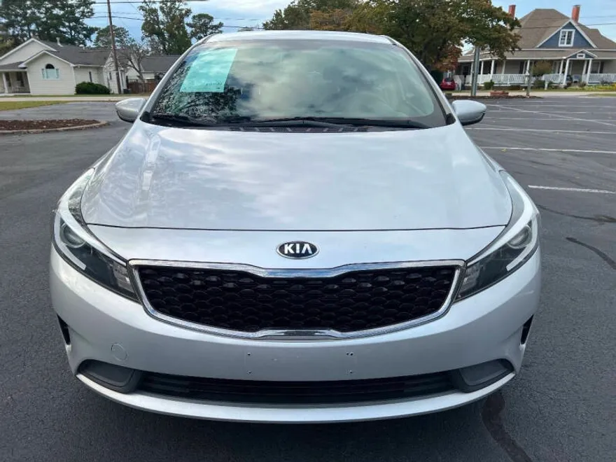 2017 Kia Forte S photo 1