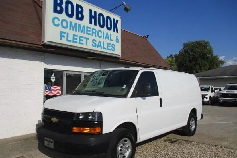 2020 Chevrolet Express 3500 Van Cargo photo 1