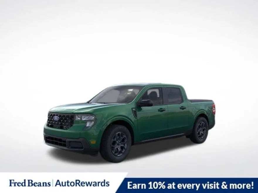 2025 Ford Maverick XLT photo 1
