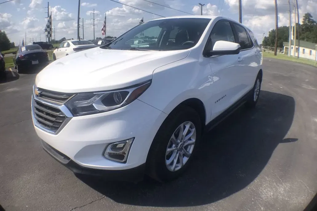 2021 Chevrolet Equinox photo 1