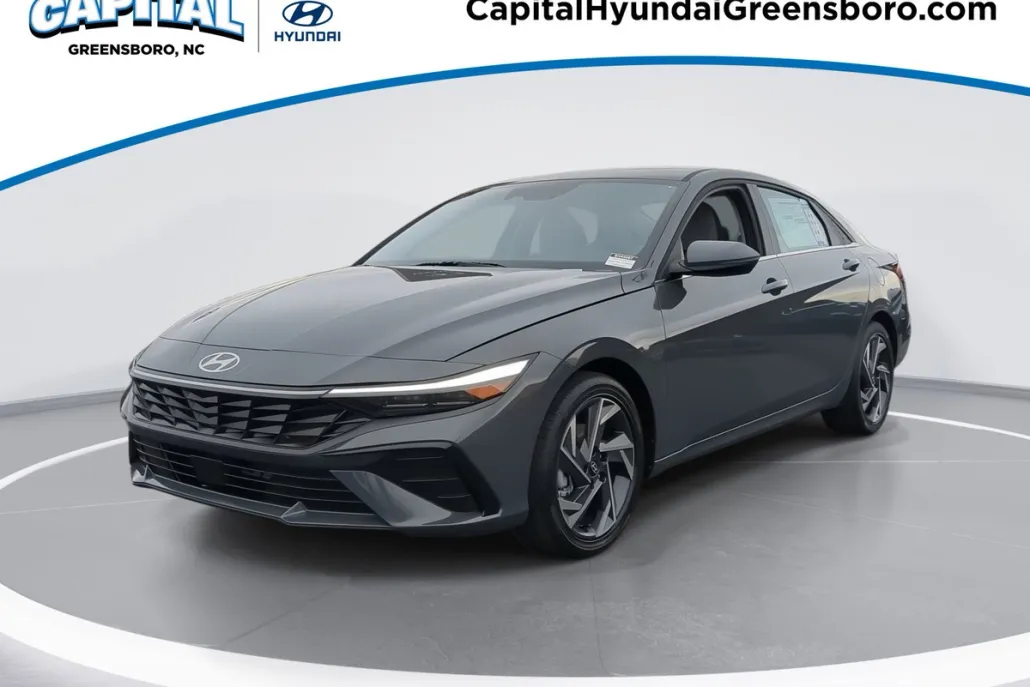 2025 Hyundai Elantra Limited photo 1