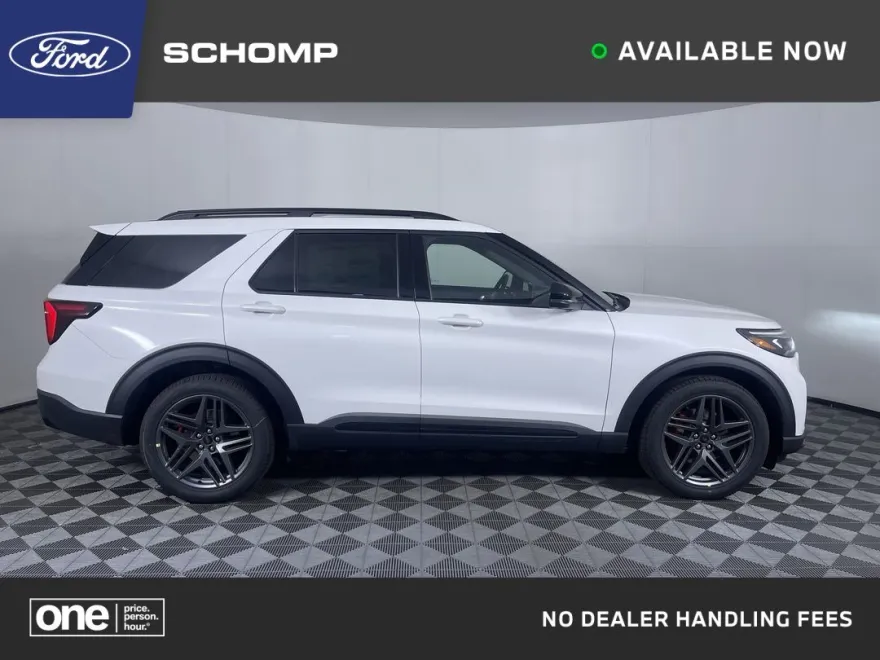 2025 Ford Explorer ST photo 1