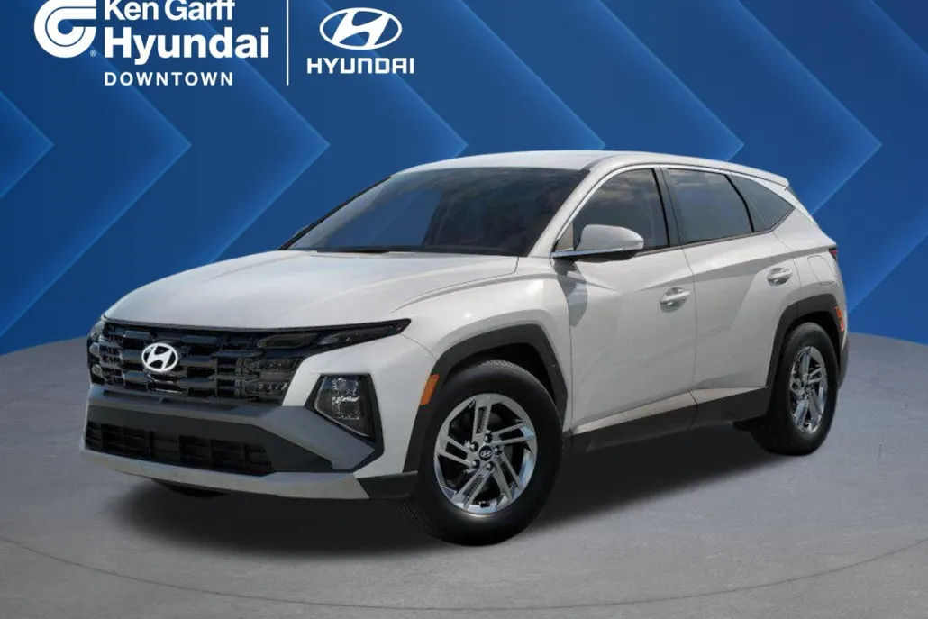 2025 Hyundai Tucson SE photo 1