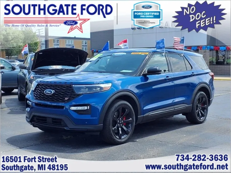 2023 Ford Explorer ST photo 1