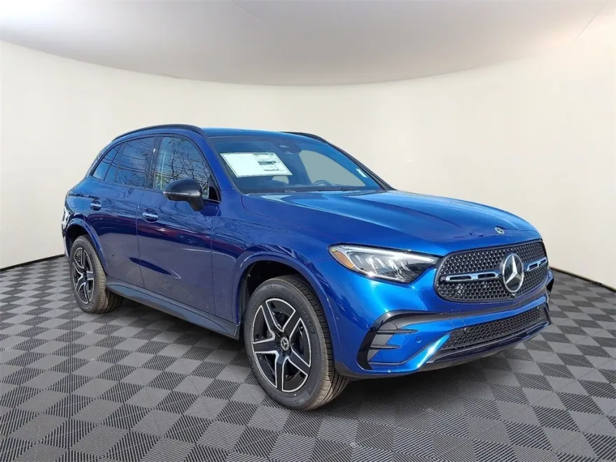 2026 Mercedes Benz GLC 300 4MATIC photo 1