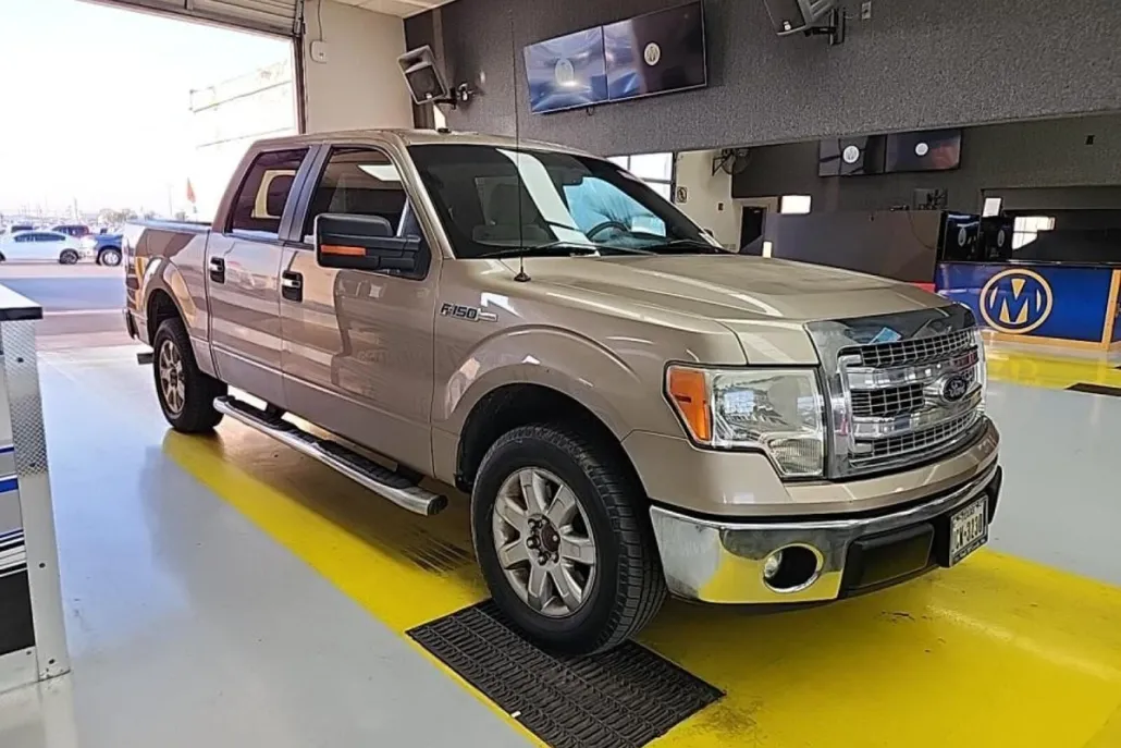 2013 Ford F-150 XLT photo 1