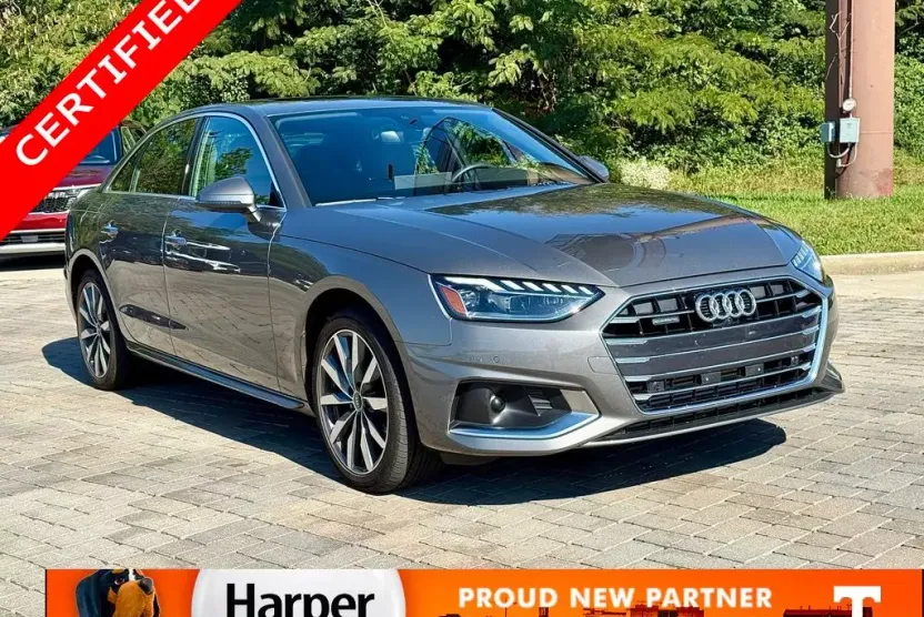 2022 Audi A4 40 Premium Plus photo 1