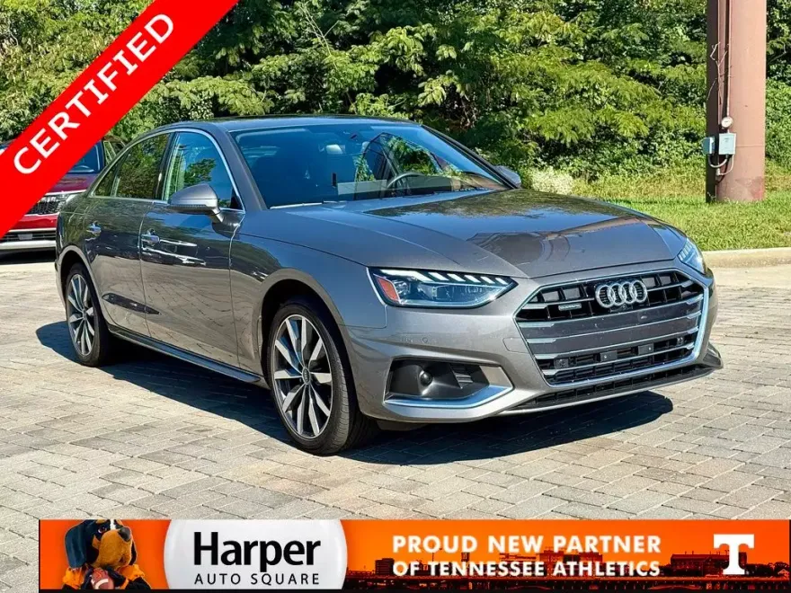 2022 Audi A4 40 Premium Plus photo 1