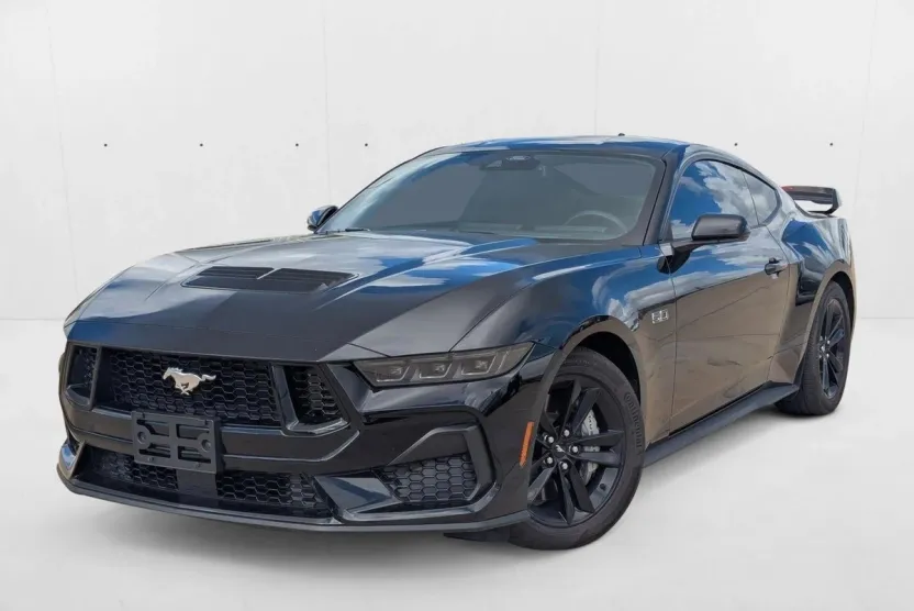 2025 Ford Mustang GT photo 1