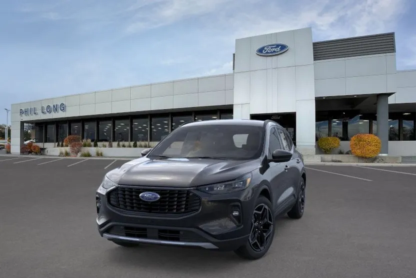 2026 Ford Escape Hybrid Platinum photo 1