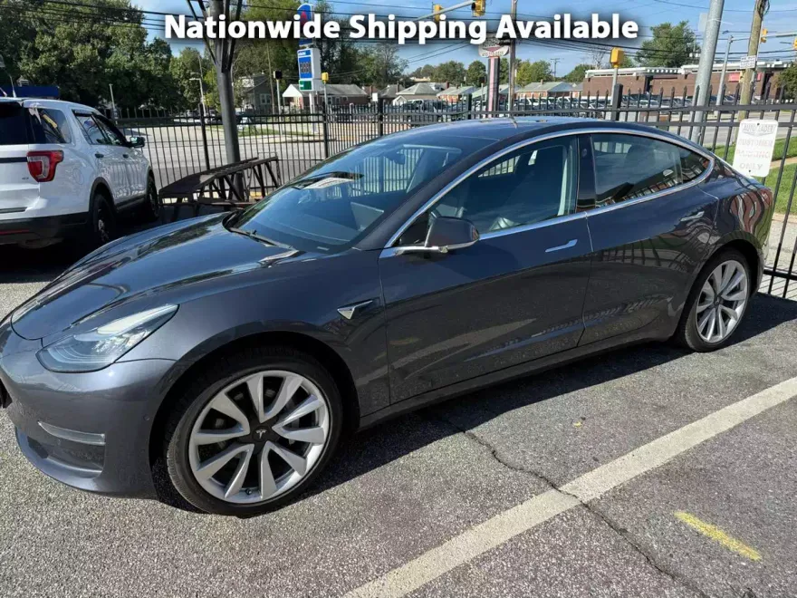 2018 Tesla Model 3 Mid Range photo 1