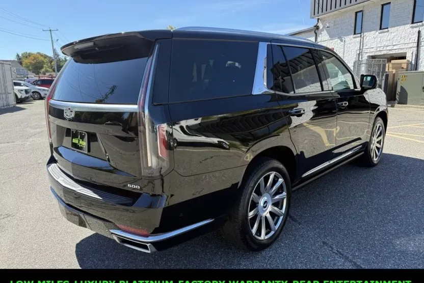 2021 Cadillac Escalade Premium Luxury Platinum photo 1