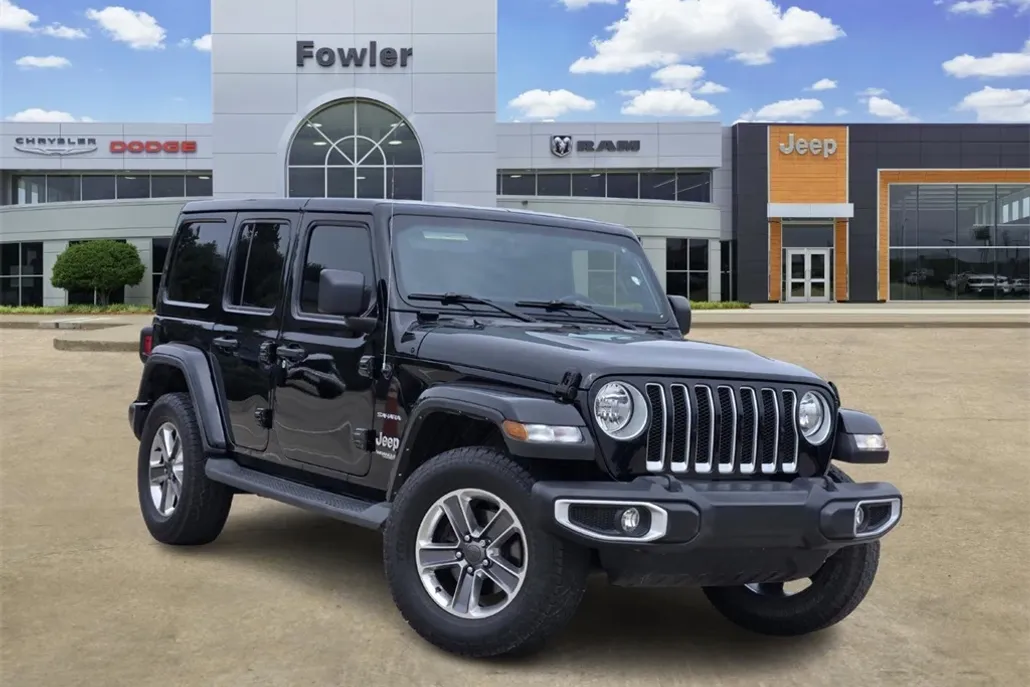 2022 Jeep Wrangler Unlimited Sahara photo 1