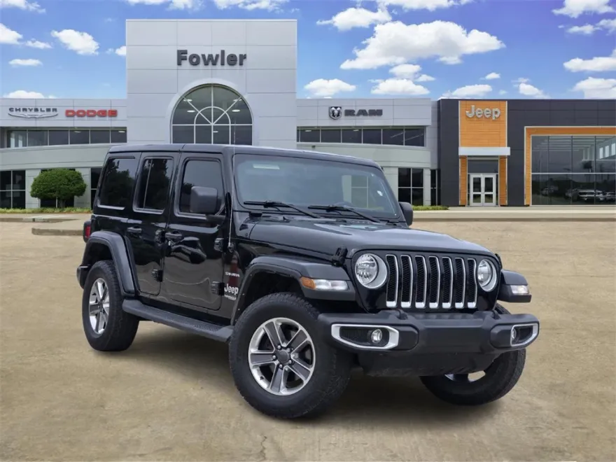 2022 Jeep Wrangler Unlimited Sahara photo 1