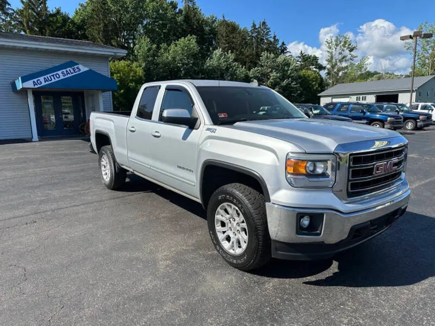 2015 Gmc Sierra 1500 SLE photo 1