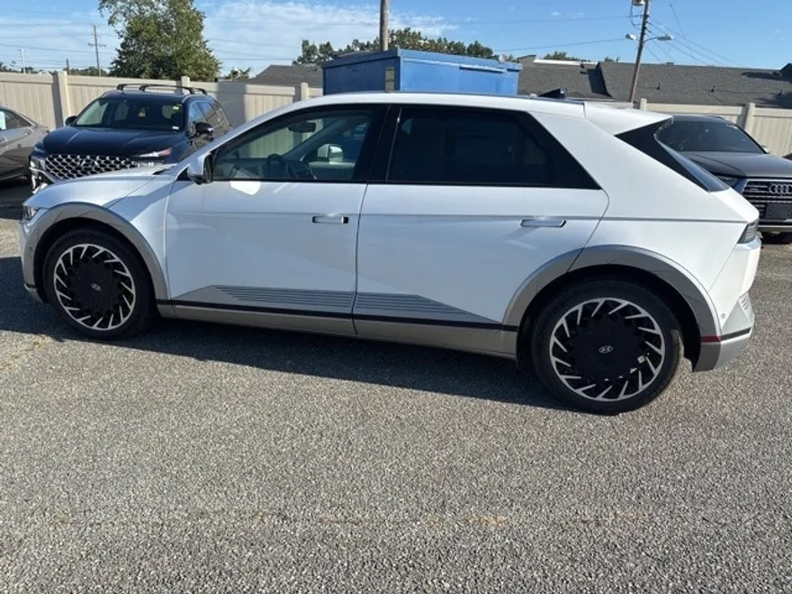 2024 Hyundai Ioniq 5 Limited photo 1