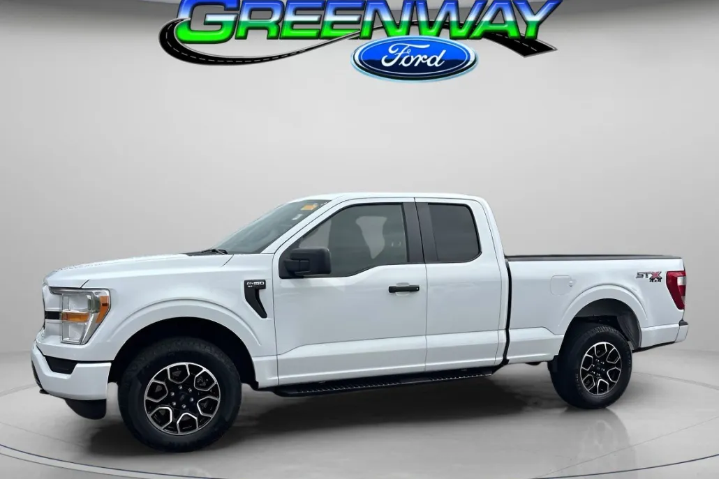 2022 Ford F-150 XL photo 1