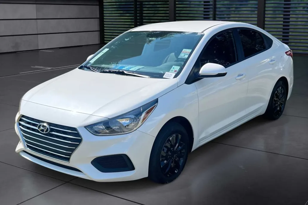 2021 Hyundai Accent SE photo 1