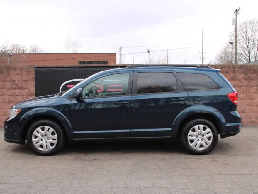 2013 Dodge Journey SXT photo 1