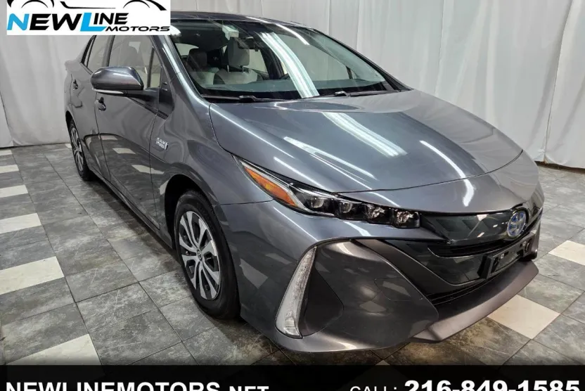 2022 Toyota Prius Prime XLE photo 1